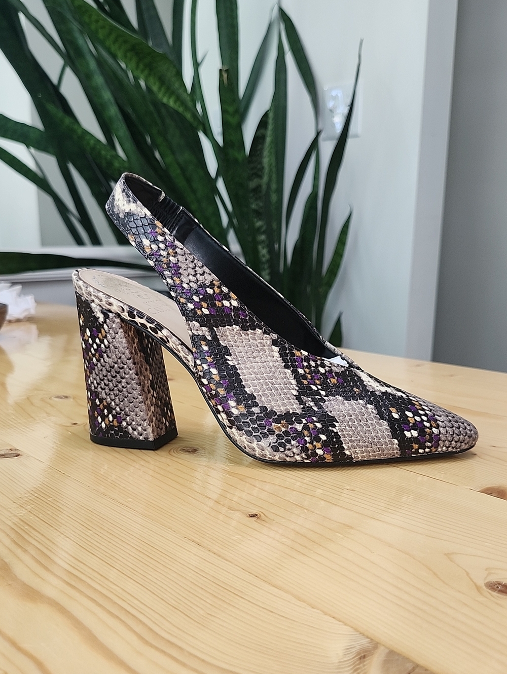 Vince Camuto Tashinta Leather Slingback Pump Snake Skin Embossed 7